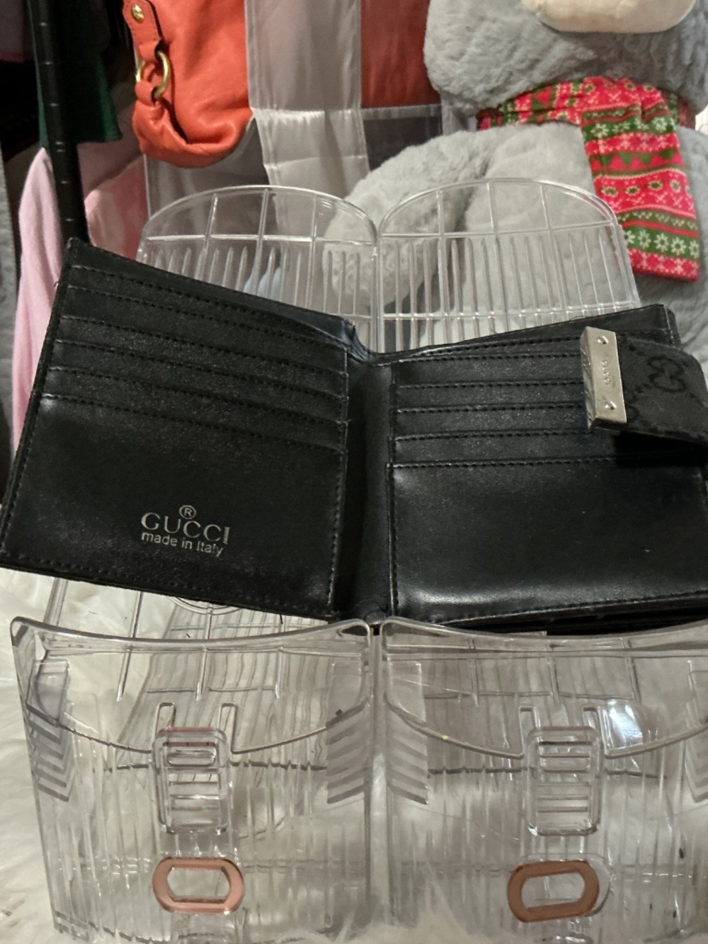 AUTHENTIC VINTAGE GUCCI WALLET - Picture 4 of 8